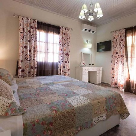 Villa Zapphira Peritheia Corfu Eksteriør billede