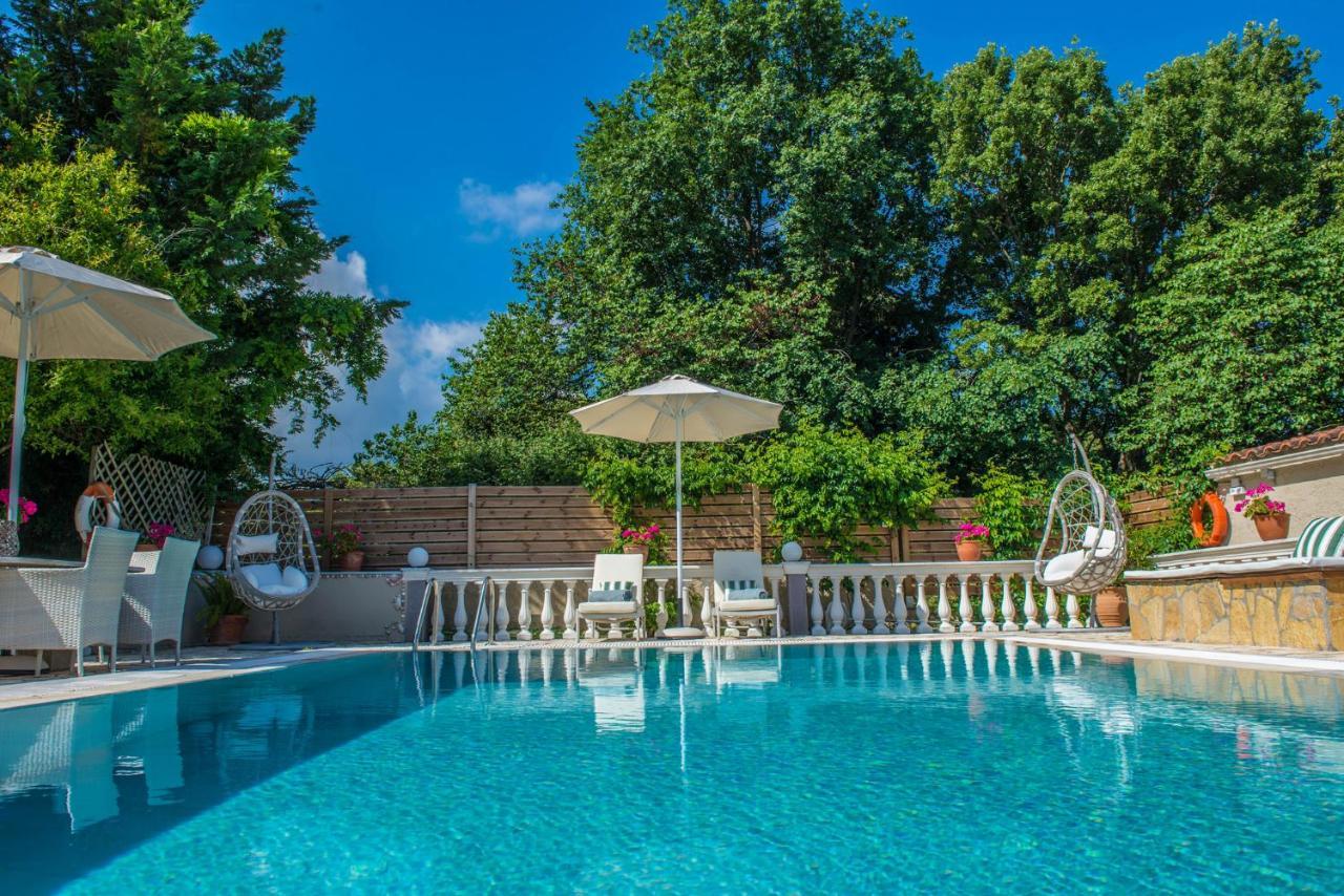Villa Zapphira Peritheia Corfu Eksteriør billede