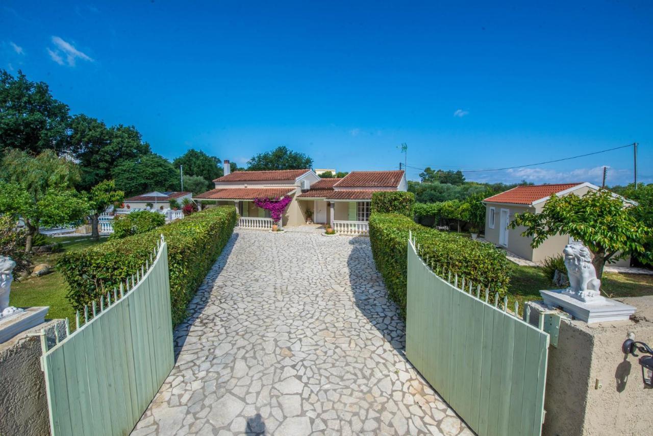 Villa Zapphira Peritheia Corfu Eksteriør billede
